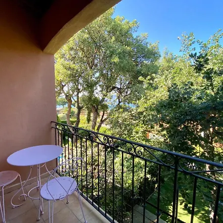 Villa Vue Mer Donnant Sur Le Golfe De St Tropez, 2 Chambres, 6 Pers, Piscine Commune Saint-Tropez Exterior photo